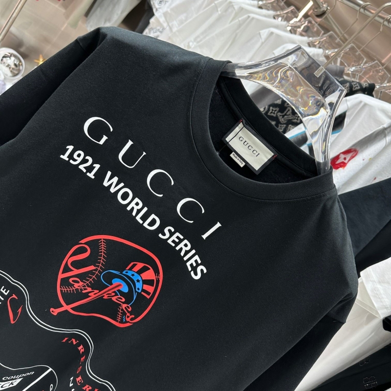 Gucci T-Shirts